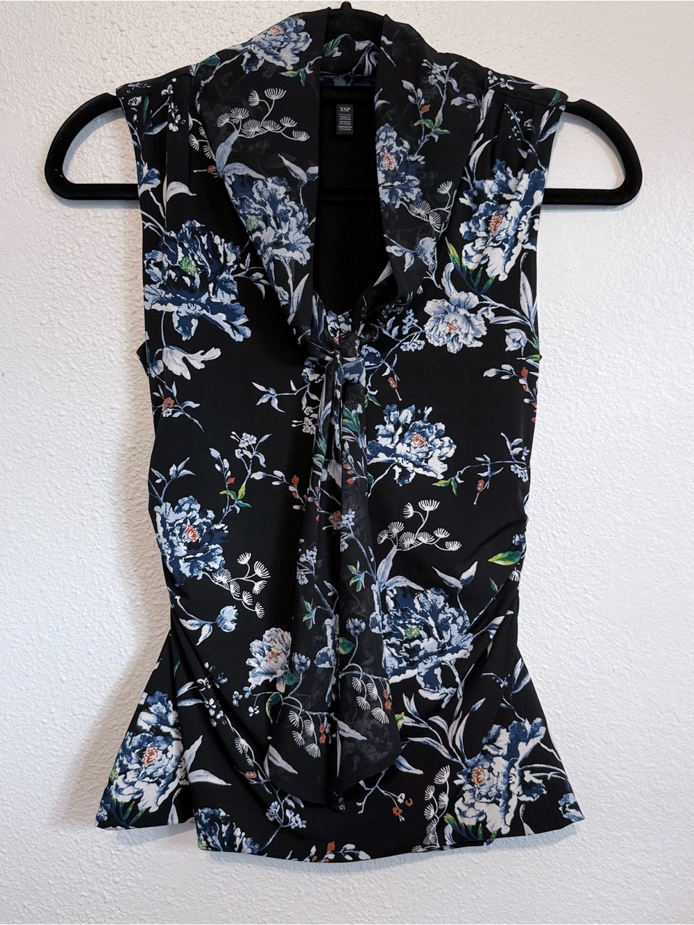 WHBM Floral Sleeveless Top size XSP